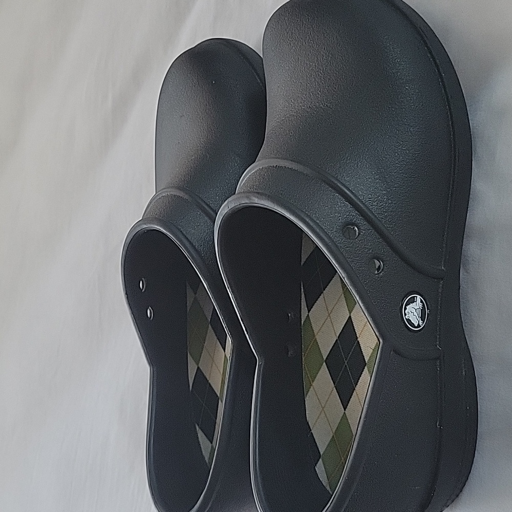 CROCS Black Slip-On Footwear - Picture 7 of 7